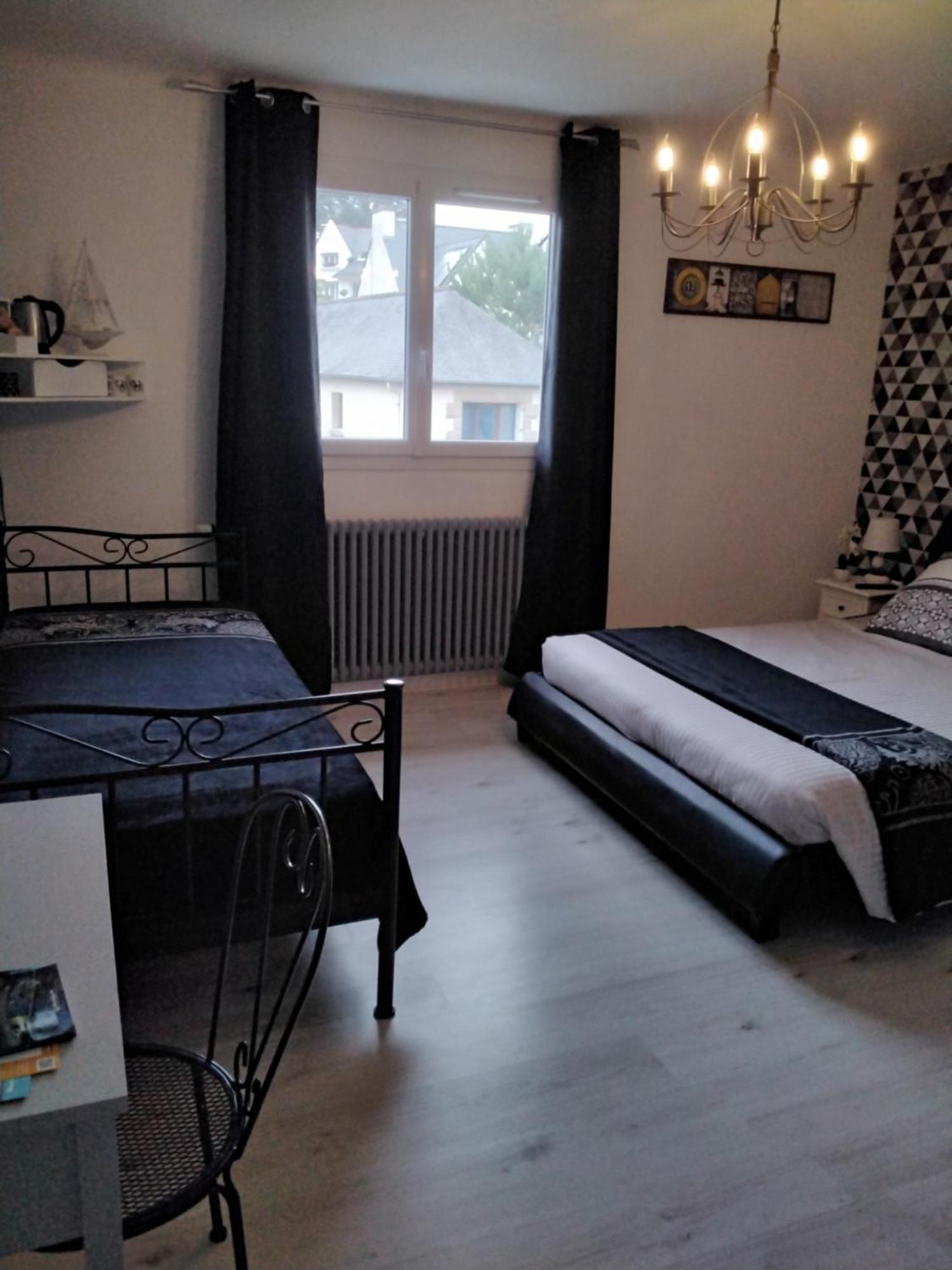 Les Chambres D'Hotes Du Port De Loguivy De La Mer Ploubazlanec Habitación foto